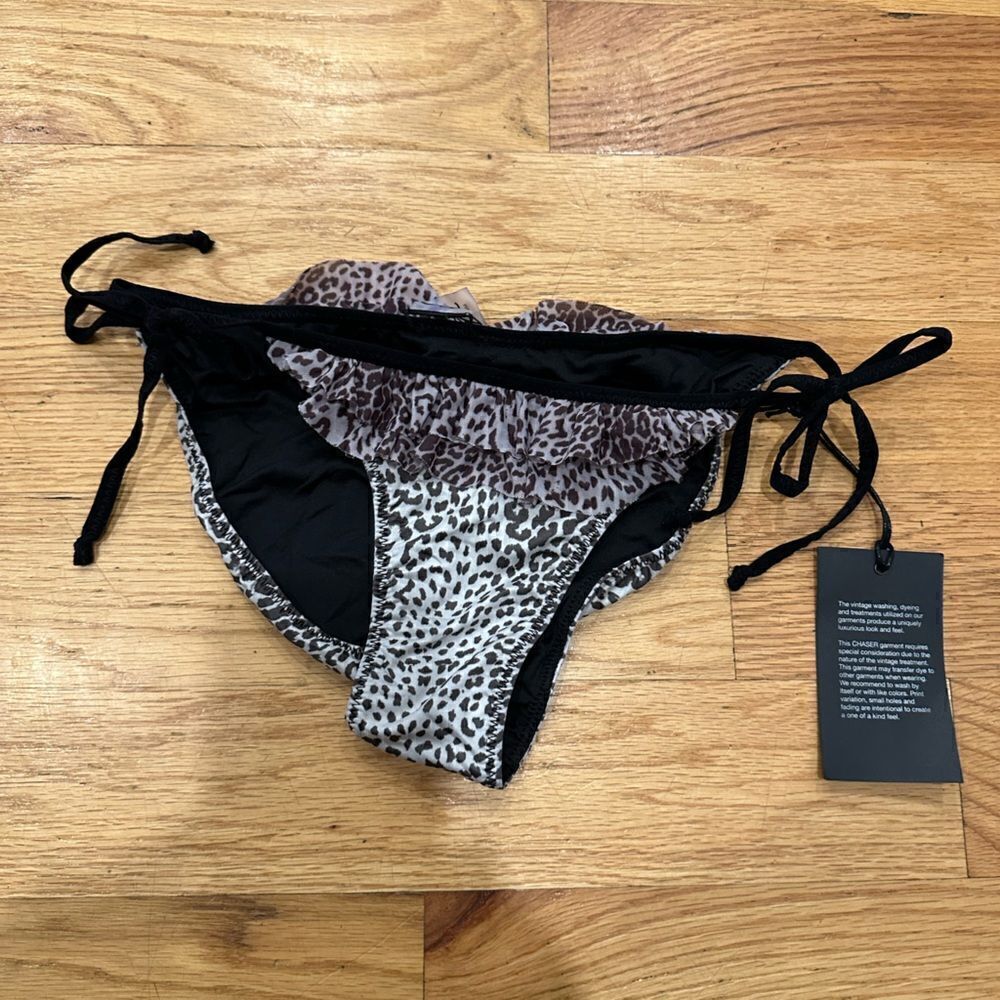Chaser medium leopard bikini bottom Tie Sides